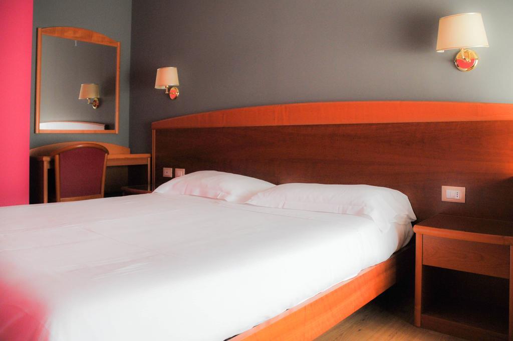 Hotel Marco Effe Mestrino Habitación foto